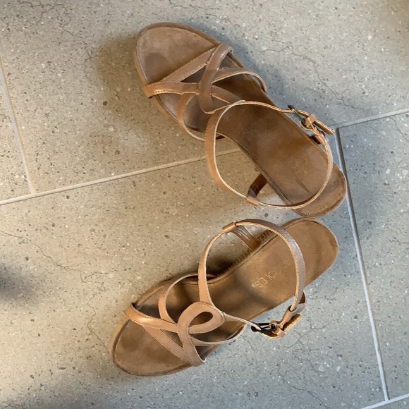 Aerosoles Wedge Heels *like new* - Picture 3 of 8